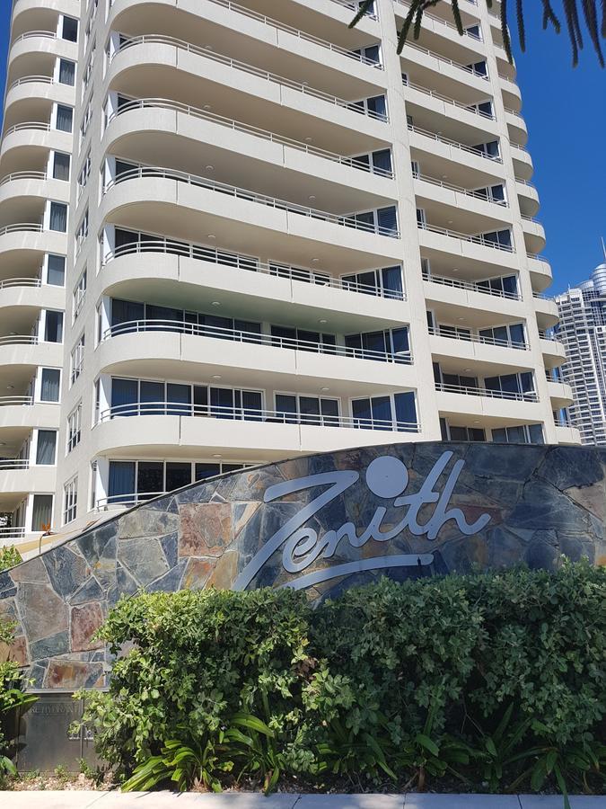 Zenith Ocean Front - Official Listing Gold Coast